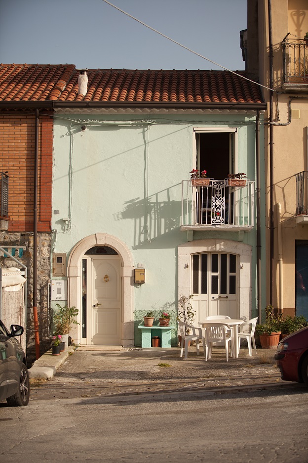 A colourful facade in San Pietro in Valle